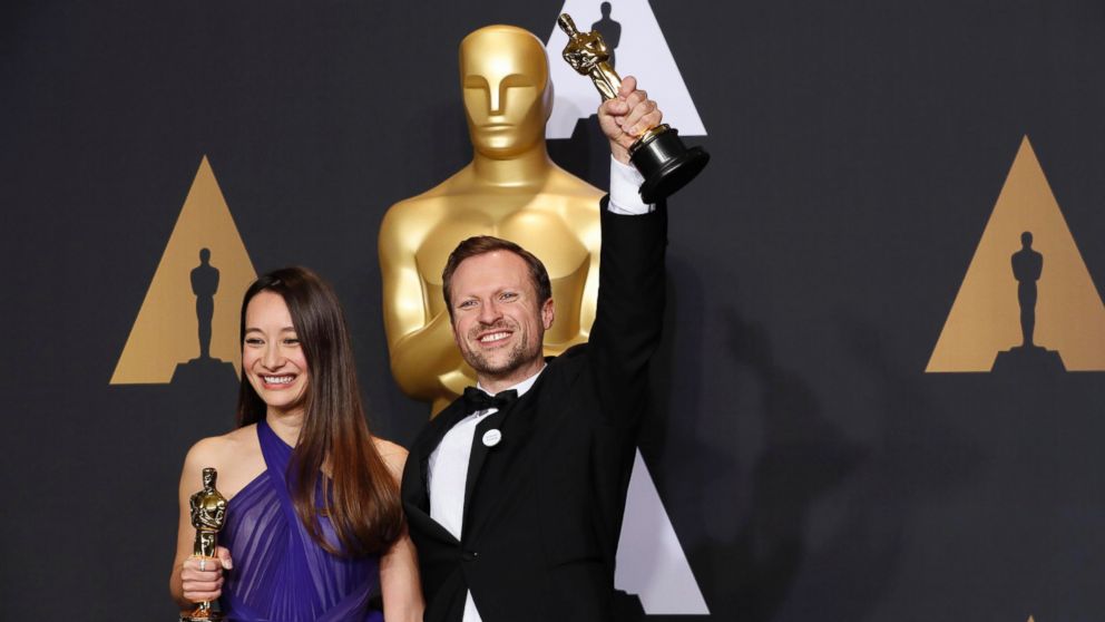 rt-white-helmets-01-as-170226_16x9_992